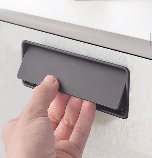 Tay móc âm tủ áo màu đen Tay móc âm tủ áo màu đen