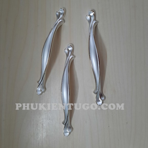 tay nắm cửa màu bạc TN6648