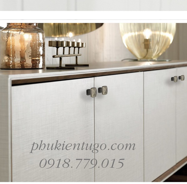 Tay núm cửa tủ vuông Tay núm cửa tủ vuông