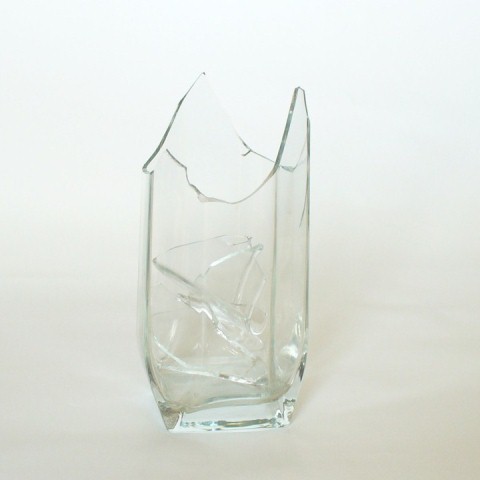 ly thủy tinh bị vỡ ly thủy tinh bị vỡ