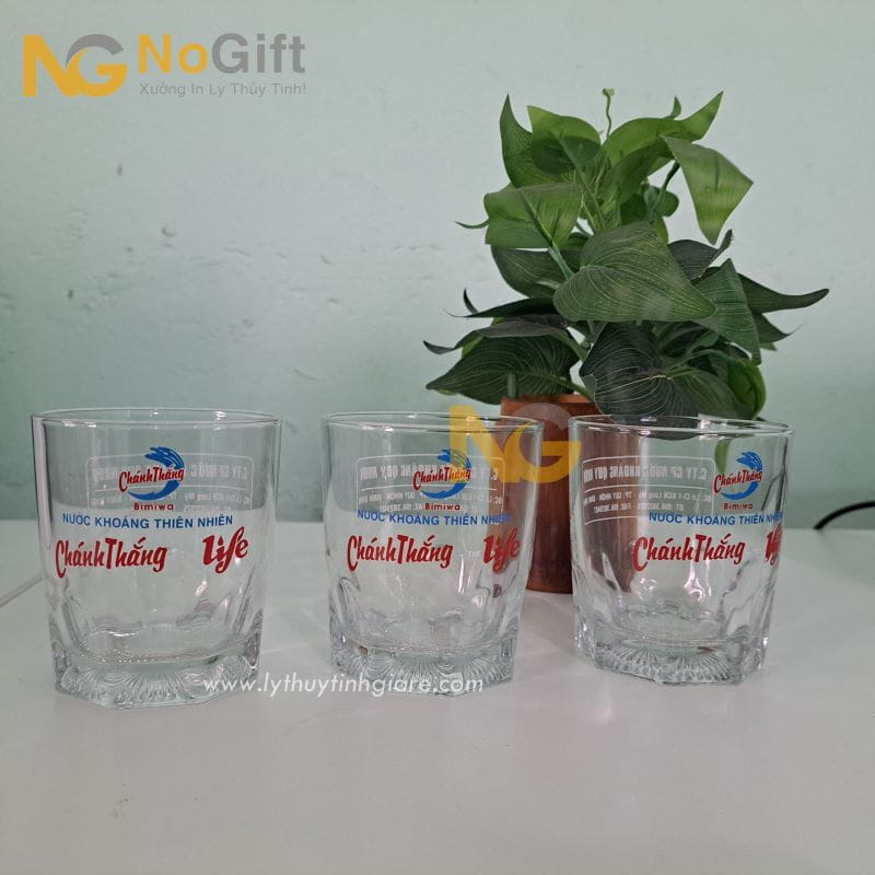 Ly thủy tinh giá rẻ in logo Ly thủy tinh giá rẻ in logo