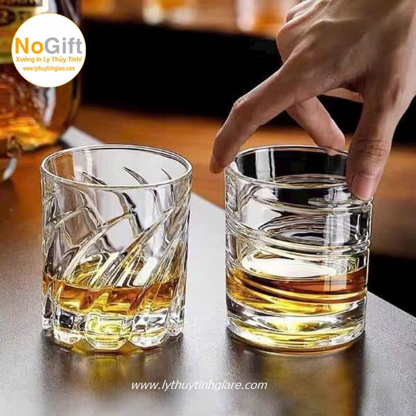 ly uống rượu mạnh in logo ly uống rượu mạnh in logo