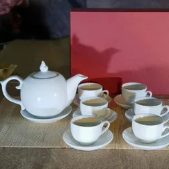 Bộ ấm trà đẹp in logo hình chóp lửa