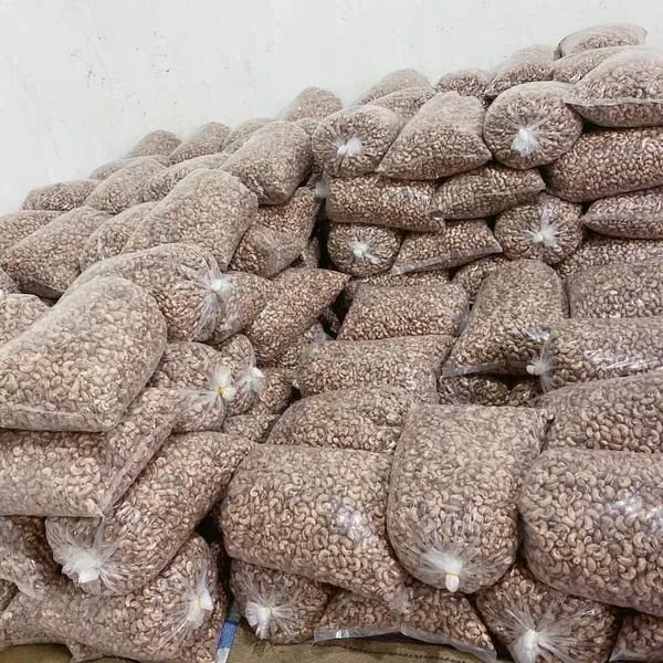 Hạt điều rang muối loại 1 nguyên hạt còn lụa thơm ngon tiện lợi