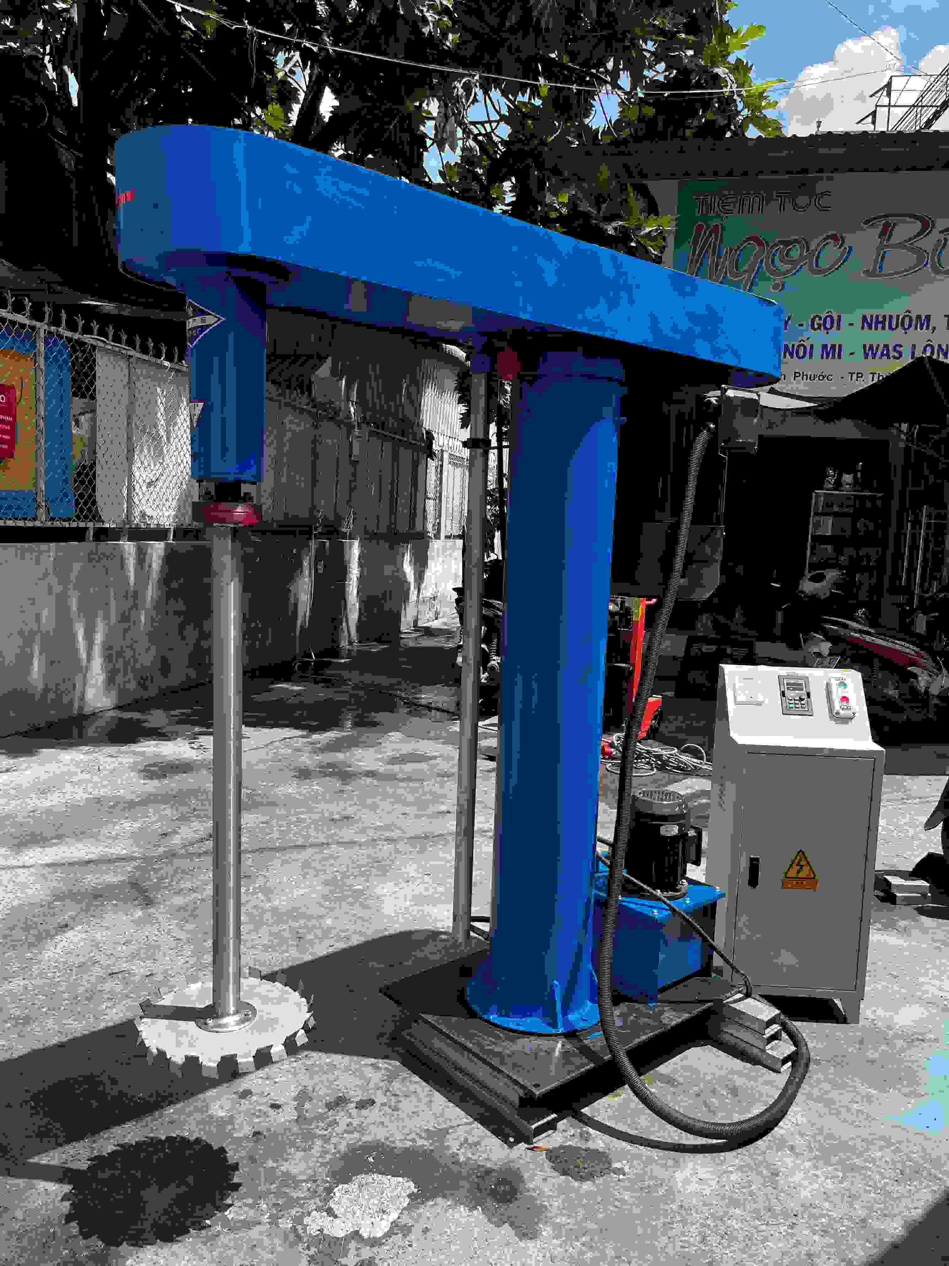 may khuay tron cong nghiep