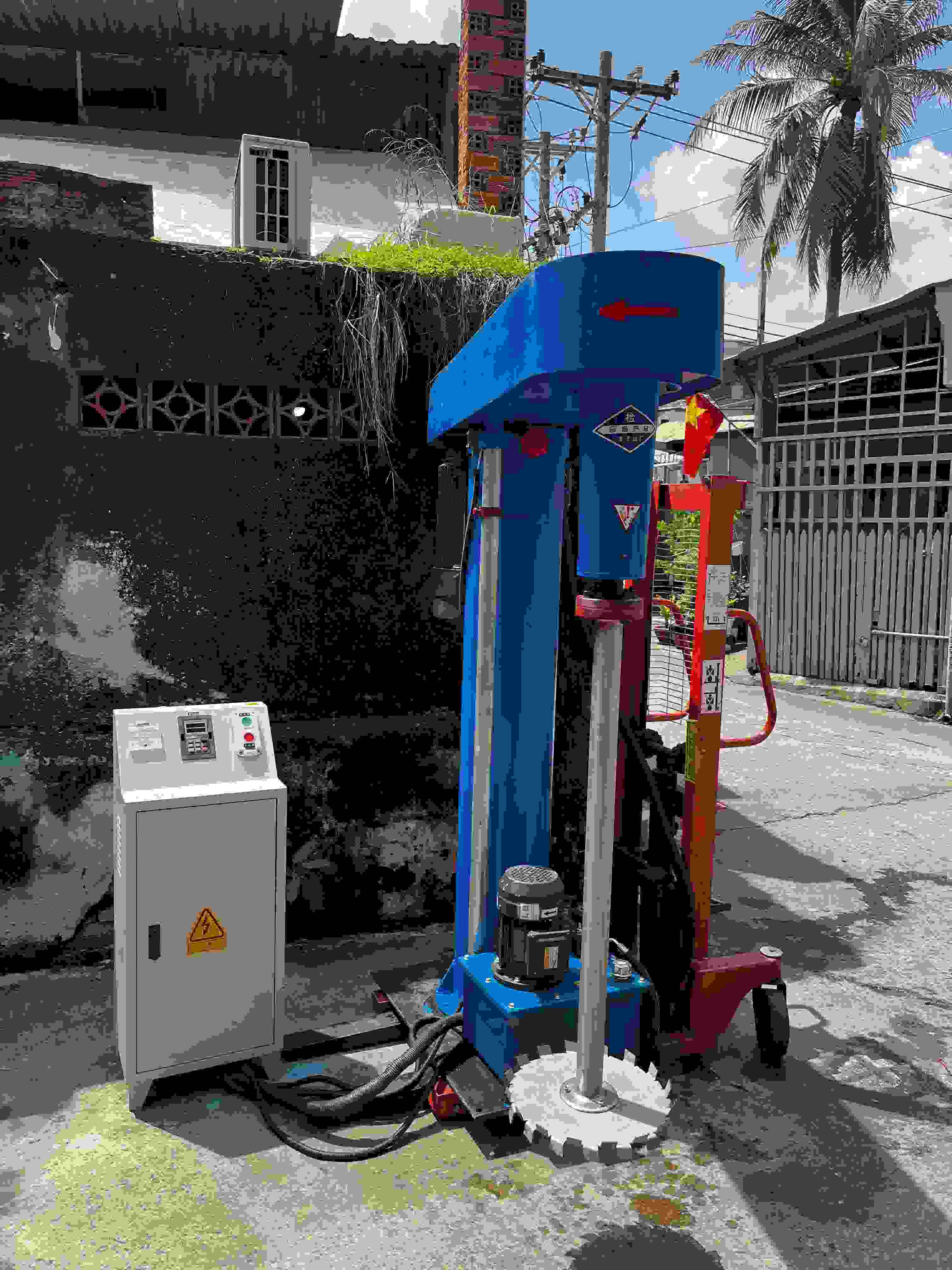 may khuay tron cong nghiep