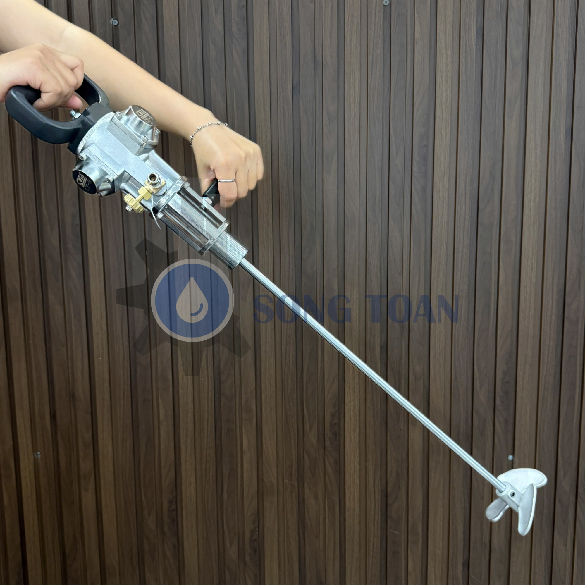máy khuấy cầm tay 1/8 HP