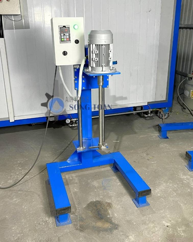 Máy khuấy hóa chất 30L nâng hạ tay quay bằng ròng rọc