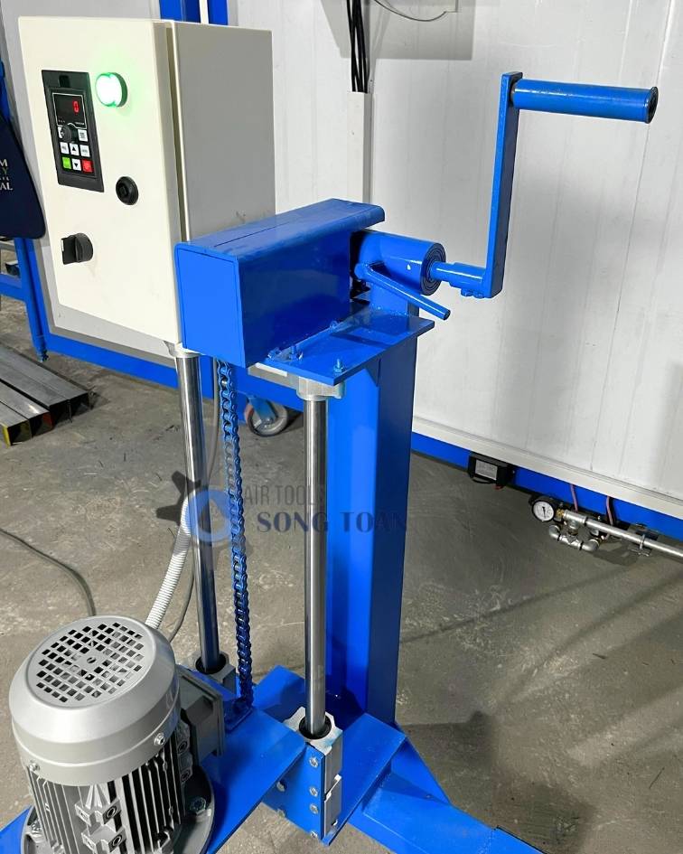 Máy khuấy hóa chất 30L nâng hạ tay quay bằng ròng rọc