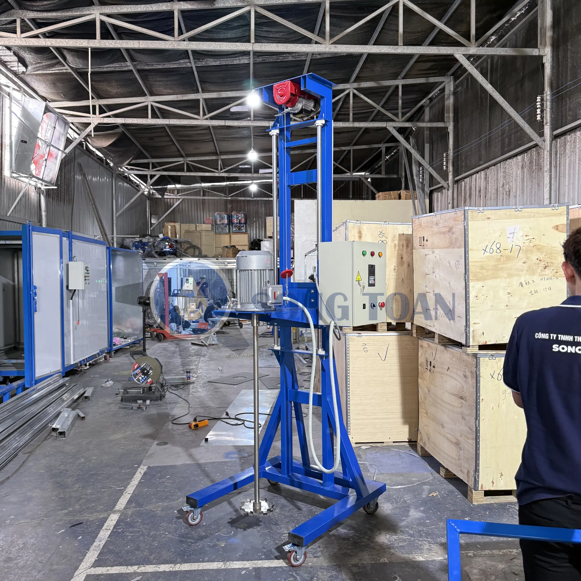 máy khuấy sơn 200 lít 5.5 HP