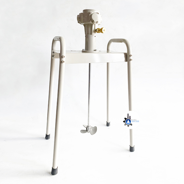 Máy khuấy trộn hóa chất