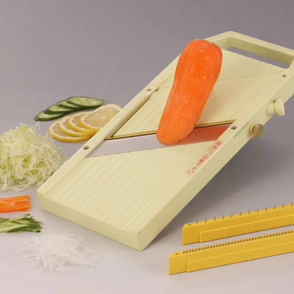 Sengiri Slicekun multipurpose table