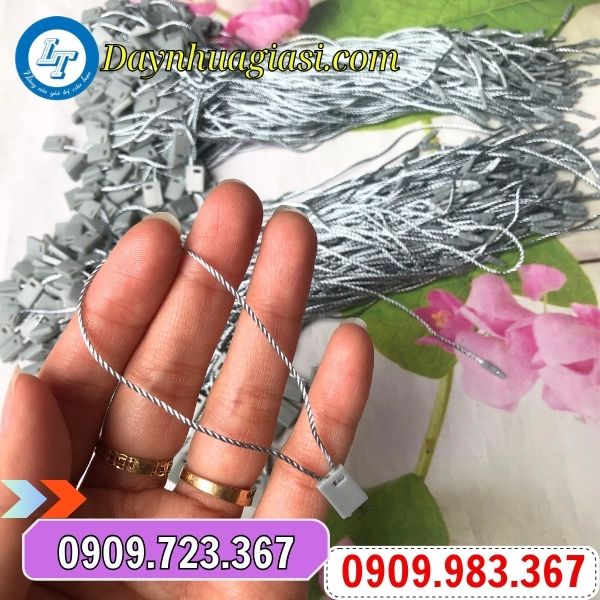 bán sỉ số lượng lớn dây treo thẻ bài giá rẻ nhất bán sỉ số lượng lớn dây treo thẻ bài giá rẻ nhất