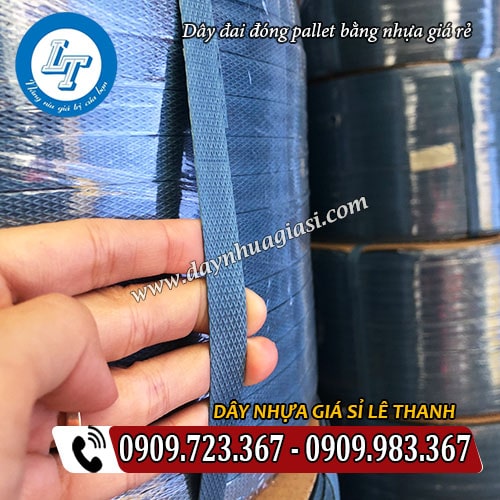 bề mặt dây đai đóng pallet bằng nhựa có độ bám dính bề mặt dây đai đóng pallet bằng nhựa có độ bám dính