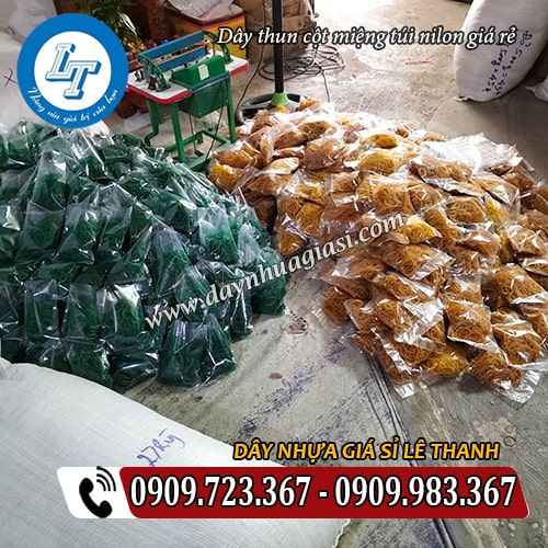 dây thun cột miệng túi nilon đóng gói tại xưởng dây thun cột miệng túi nilon đóng gói tại xưởng