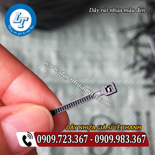 phần đầu dây rút nhựa màu đen có lưỡi cài phần đầu dây rút nhựa màu đen có lưỡi cài