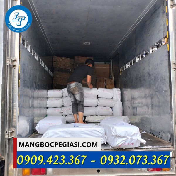 Đinh nhựa ghim màng phủ Đinh nhựa ghim màng phủ