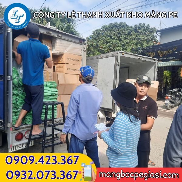 Xuất kho màng PE giá rẻ Xuất kho màng PE