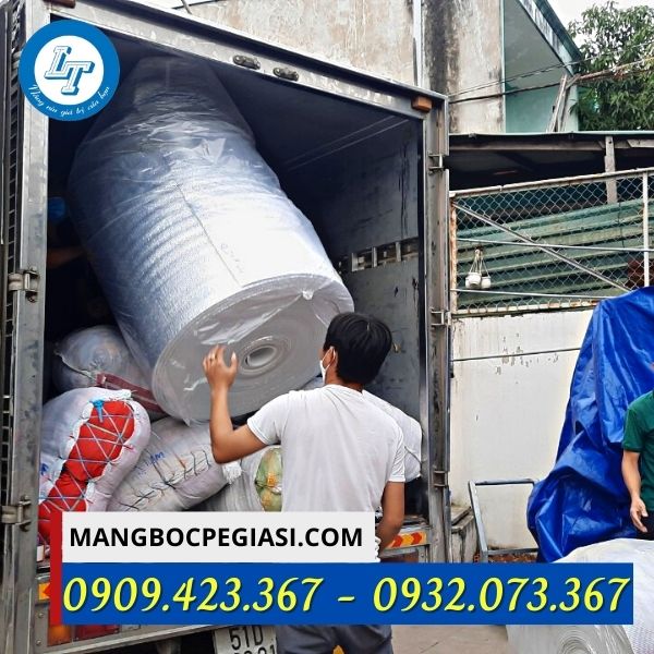 Giao xốp cách nhiệt opp