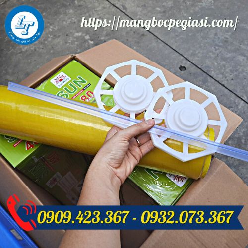 Màng bọc thực phẩm cuộn lớn Màng bọc thực phẩm cuộn lớn