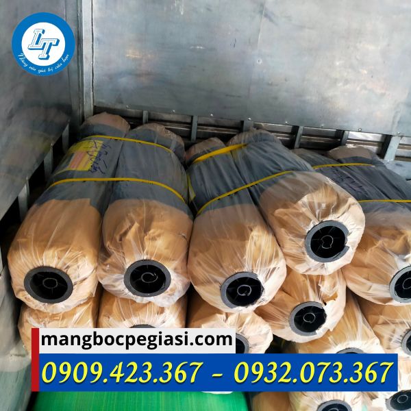 Giao màng phủ nông nghiệp cho đại lý Giao màng phủ nông nghiệp cho đại lý