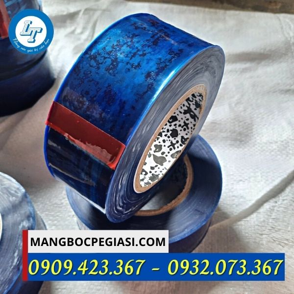 Màng bảo vệ màu xanh trong Màng bảo vệ màu xanh trong