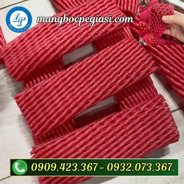 Xốp lưới bọc trái cây màu đỏ Xốp lưới bọc trái cây