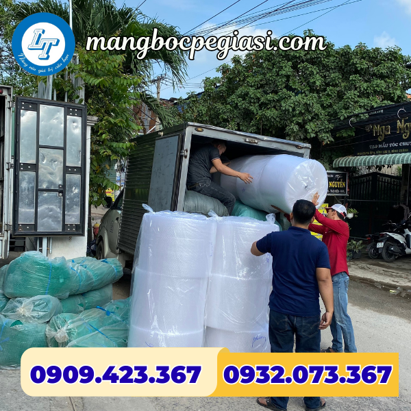 Giao hàng xốp hơi cho khách Giao hàng xốp hơi cho khách