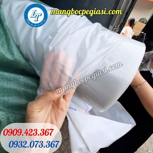 màng phủ công trình màu trắng màng phủ công trình màu trắng