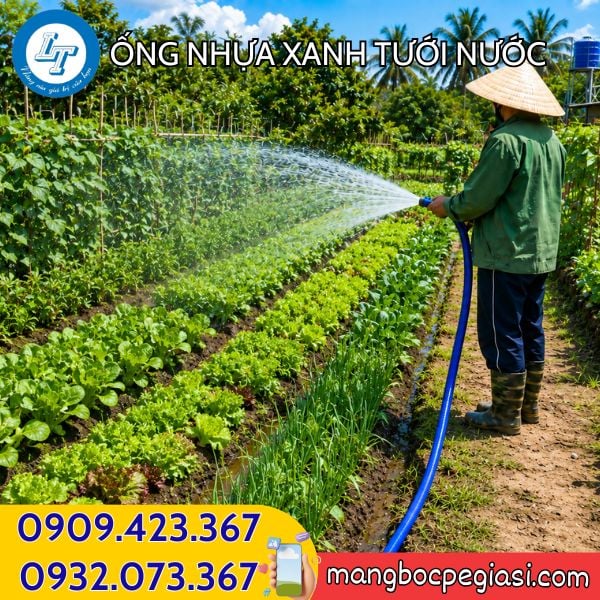 Ống nhựa xanh tưới nước