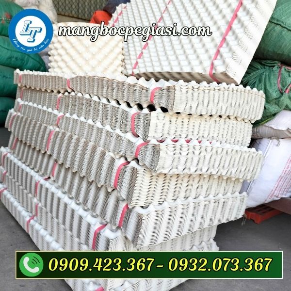 Bầu ươm cây thông minh màu trắng sẵn kho Bầu ươm cây thông minh màu trắng