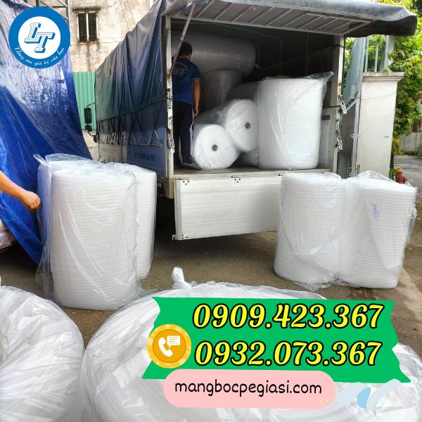 Xốp foam bọc hàng sẵn kho giao nhanh Xốp foam bọc hàng sẵn kho
