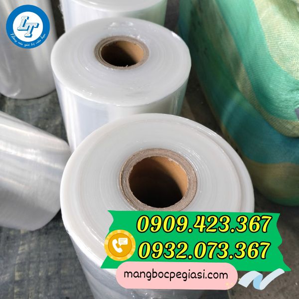 Màng PE quấn máy hàng đặt 30cmx5kg Màng PE quấn máy hàng đặt 30cmx5kg