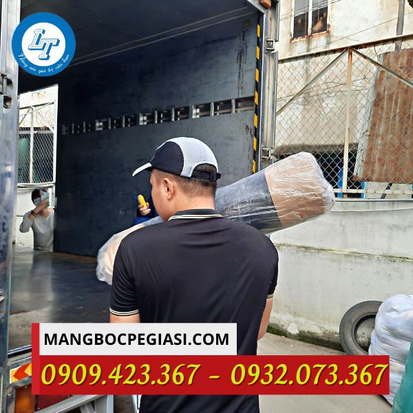 Giao màng phủ nông nghiệp cho khách sỉ