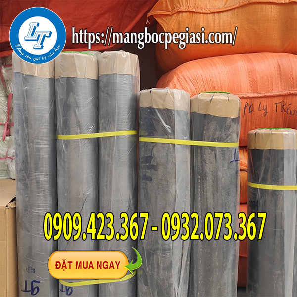 Màng phủ nông nghiệp mặt đen mặt bạc nhiều kích cỡ Màng phủ nông nghiệp mặt đen mặt bạc nhiều kích cỡ