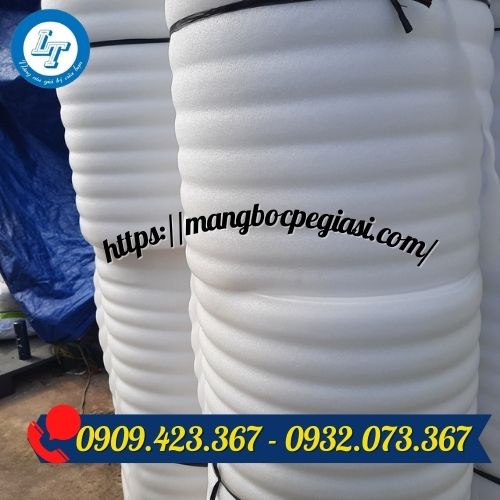 Xốp foam bọc hàng màu trắng giá rẻ