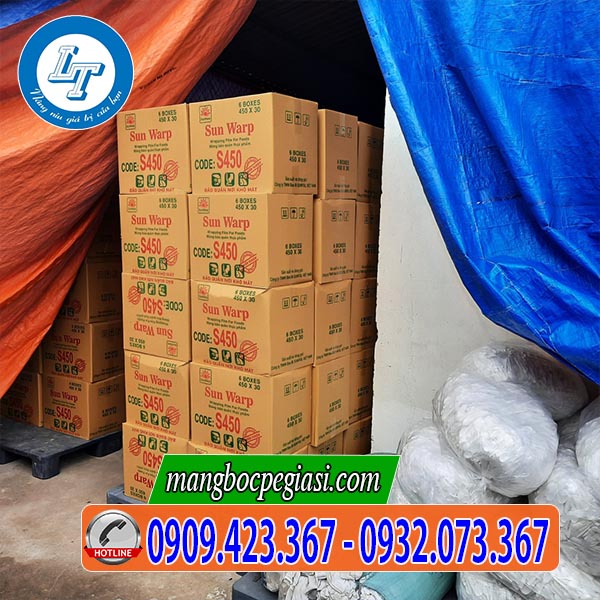 Màng bọc thực phẩm số lượng lớn tại kho Màng bọc thực phẩm số lượng lớn tại kho