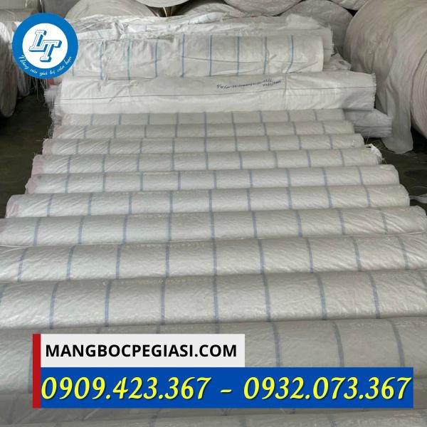 Bạt phủ chống cỏ giá sỉ rẻ Bạt phủ chống cỏ giá sỉ rẻ