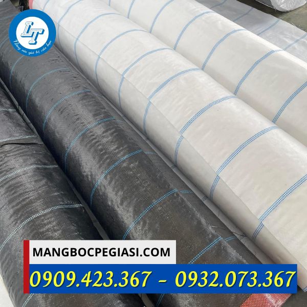 Bạt phủ chống cỏ màu đen và trắng Bạt phủ chống cỏ màu đen và trắng
