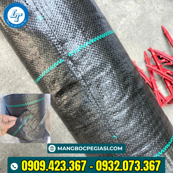 Cuộn bạt phủ cỏ 2mx50m giá tốt Cuộn bạt phủ cỏ 2mx50m