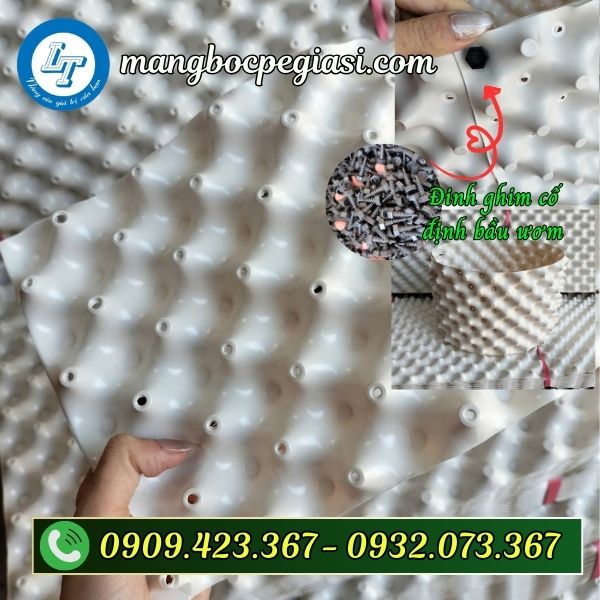 Bầu ươm màu trắng dễ dàng tháo lắp Bầu ươm cây thông minh