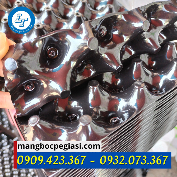 Bầu ươm cây có lỗ thoát nước Bầu ươm cây có lỗ thoát nước