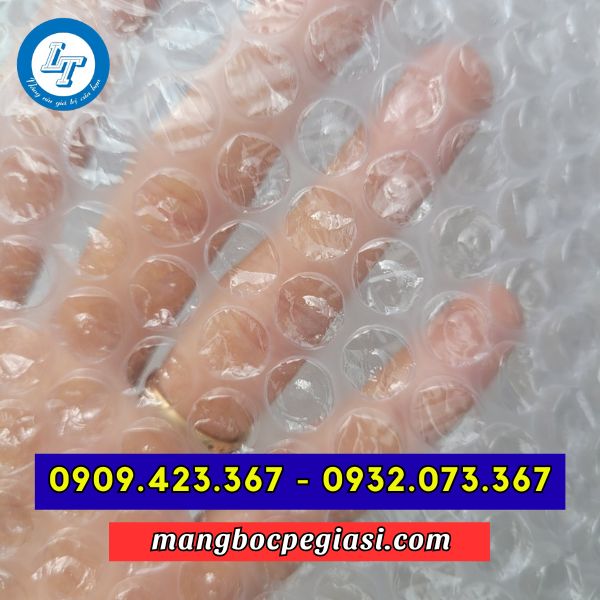 Bề mặt túi xốp có hạt bóng khí trải đều Bề mặt túi xốp có hạt bóng khí trải đều