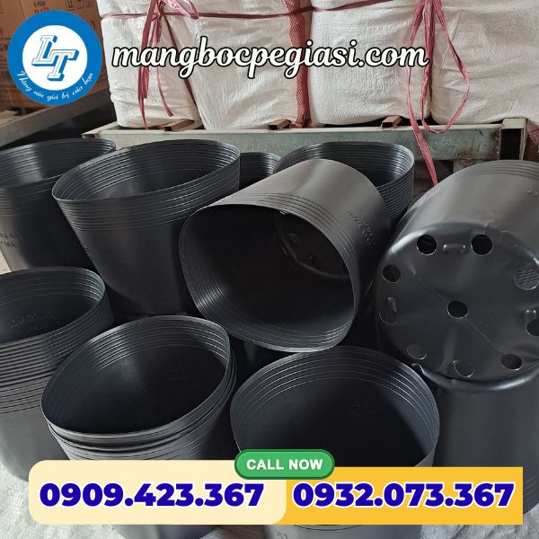 Chậu nhựa màu đen giá rẻ Chậu nhựa màu đen