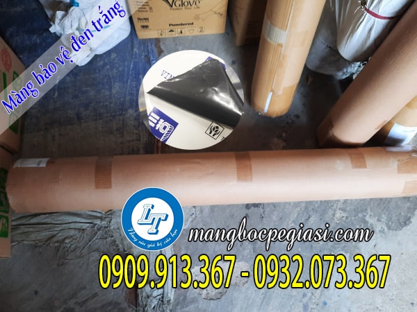 Cuộn màng bảo vệ đen trắng