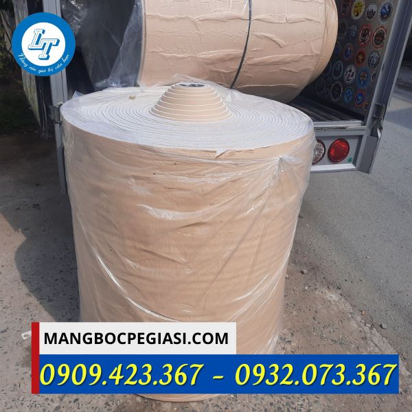 Xốp cách nhiệt 5mmx100m có keo dán Xốp cách nhiệt 5mmx100m