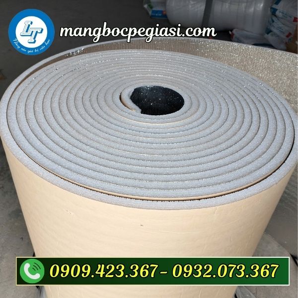 Xốp cách nhiệt opp có keo dán