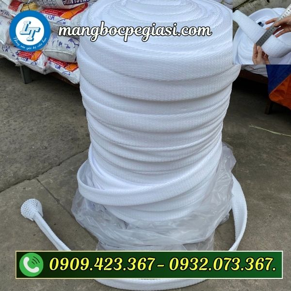 Cuộn xốp lưới bọc trái cây màu trắng Xốp lưới bọc trái cây màu trắng