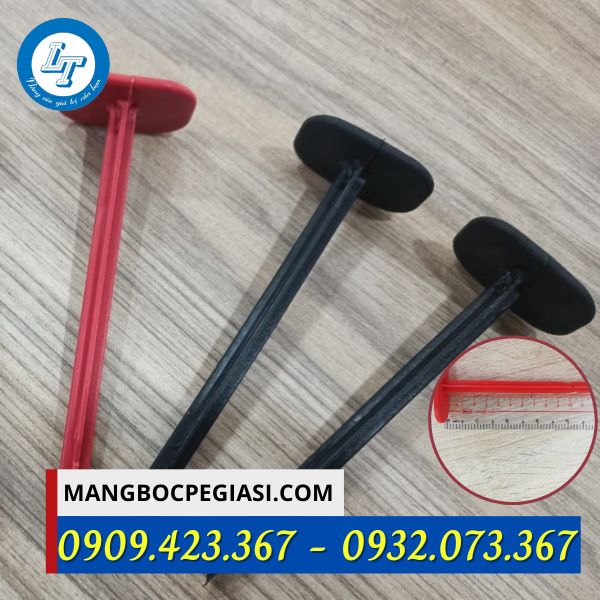 Đinh nhựa ghim màng phủ Đinh nhựa ghim màng phủ