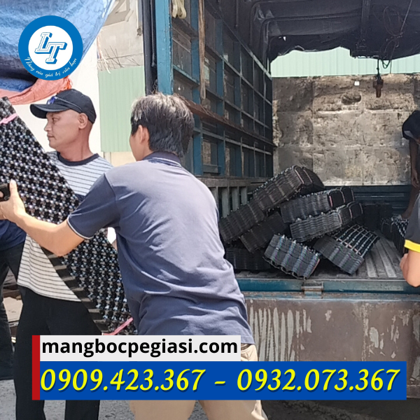 Xưởng sản xuất bầu ươm cây giao hàng tận nơi Xưởng sản xuất bầu ươm cây